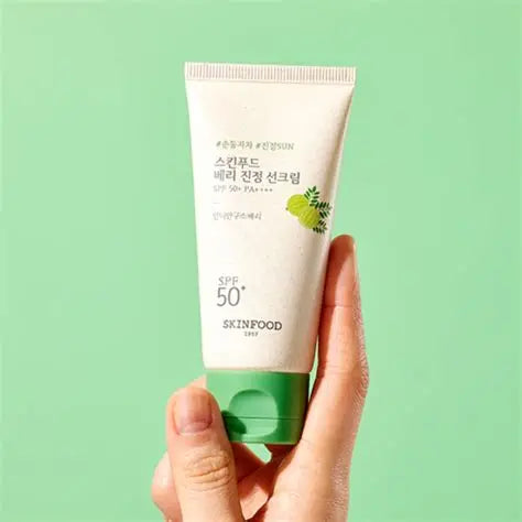 Skinfood - Berry Soothing Sun Cream SPF50+